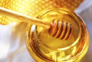 honey-antibiotics-617x416