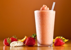 Strawberry-Oatmeal-Breakfast-Smoothie